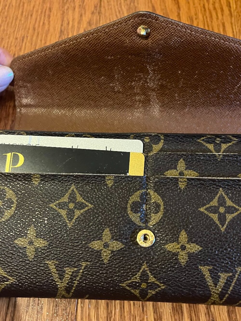 Louis Vuitton wallet - Picture 5 of 5